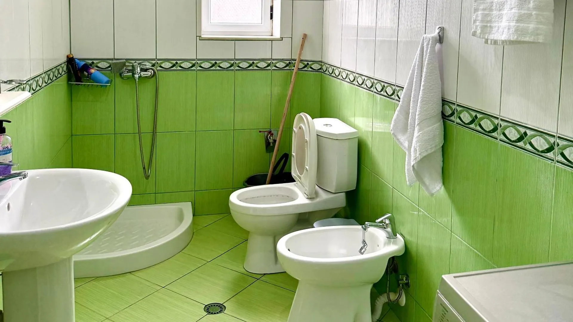 Star Center Apartment Permet